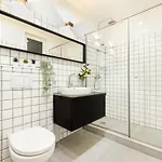 Sweet Home. Stylish Near Cismigiu Apartment Bucharest