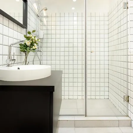 Sweet Home. Stylish Near Cismigiu Apartament