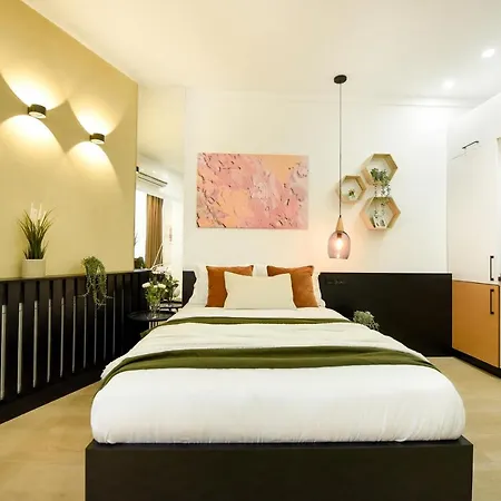 Sweet Home. Stylish Near Cismigiu Apartment *
